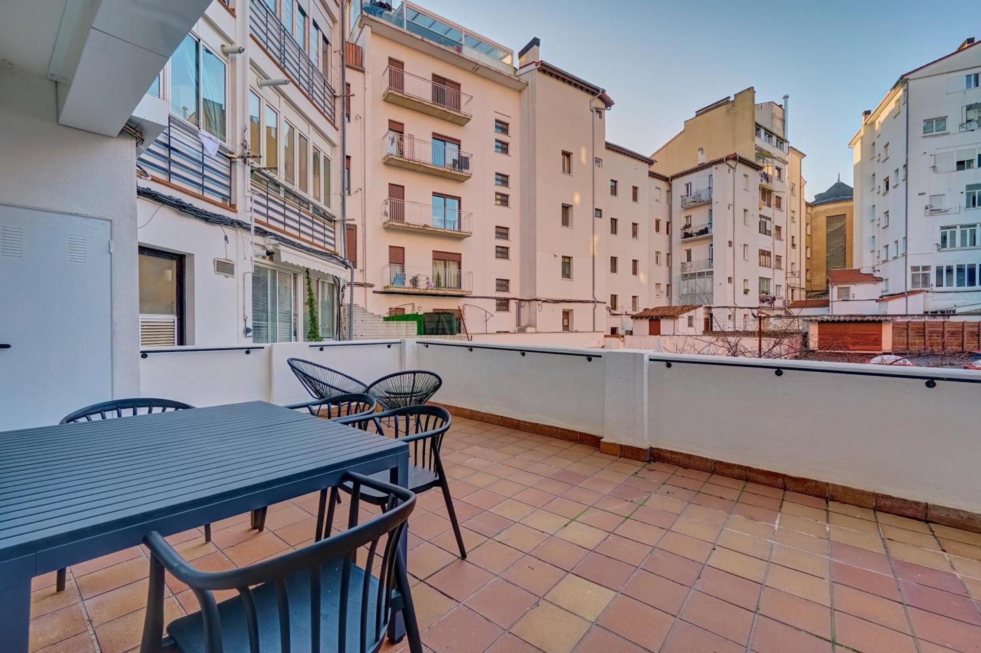 Apartamento El Conde By Clabao Пампона Екстериор снимка